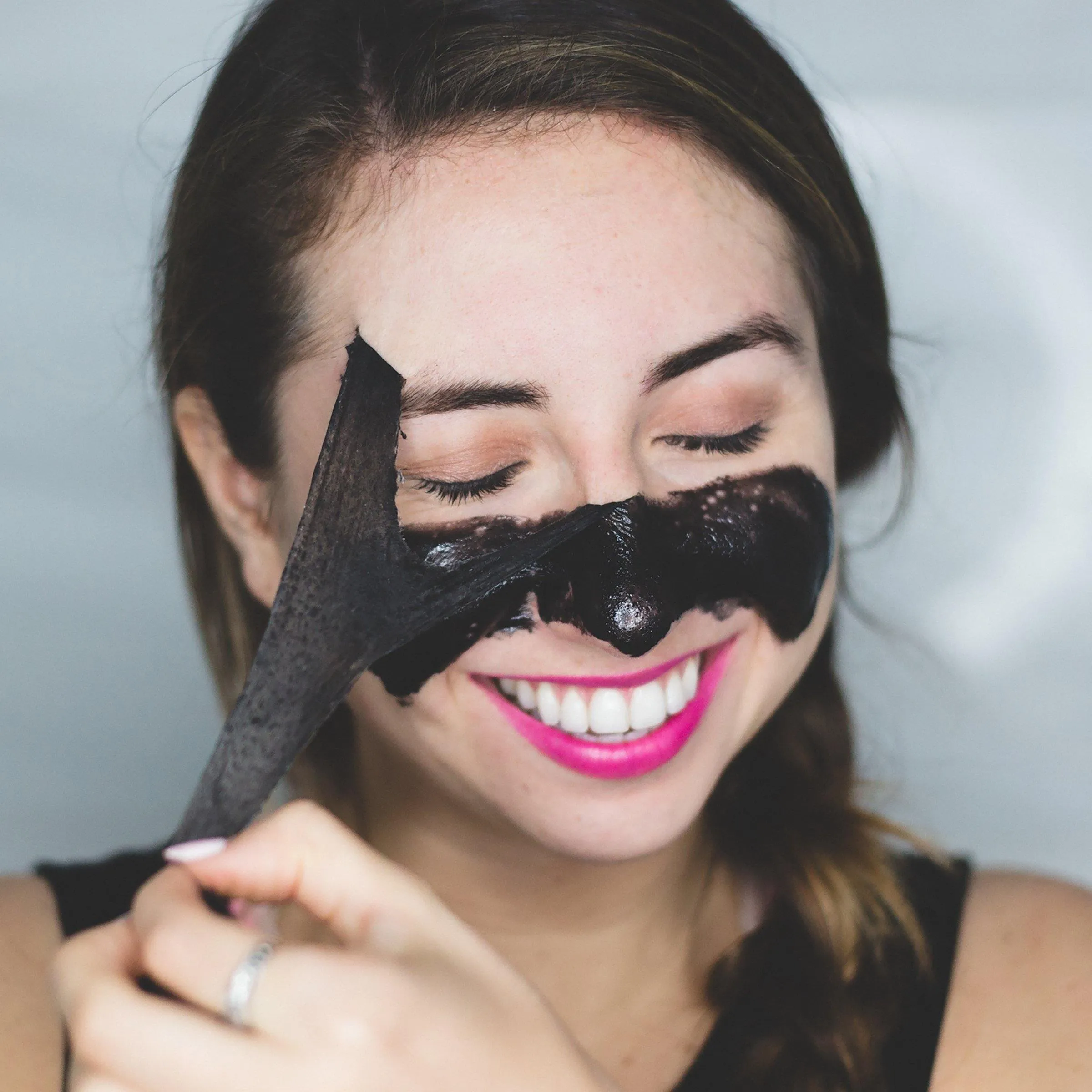 Luminizing Charcoal Peel Off Mask (3 Masks/Box)