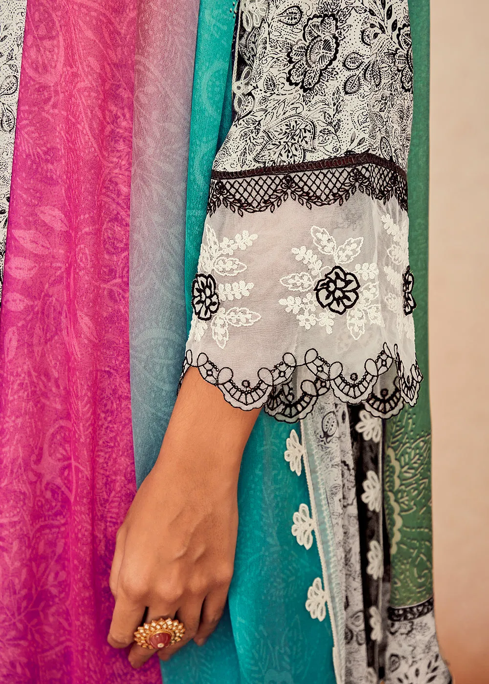 Off White Muslin Cotton Digital Print & Embroidered Salwar Suit
