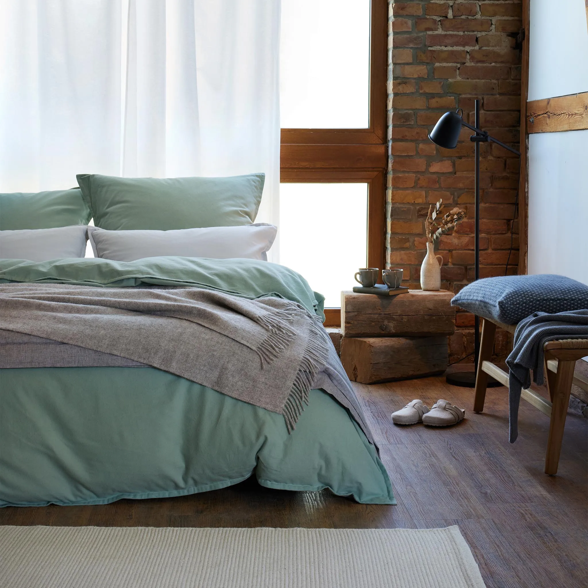 Osele Cushion Cover [Dark grey blue & Off-white]
