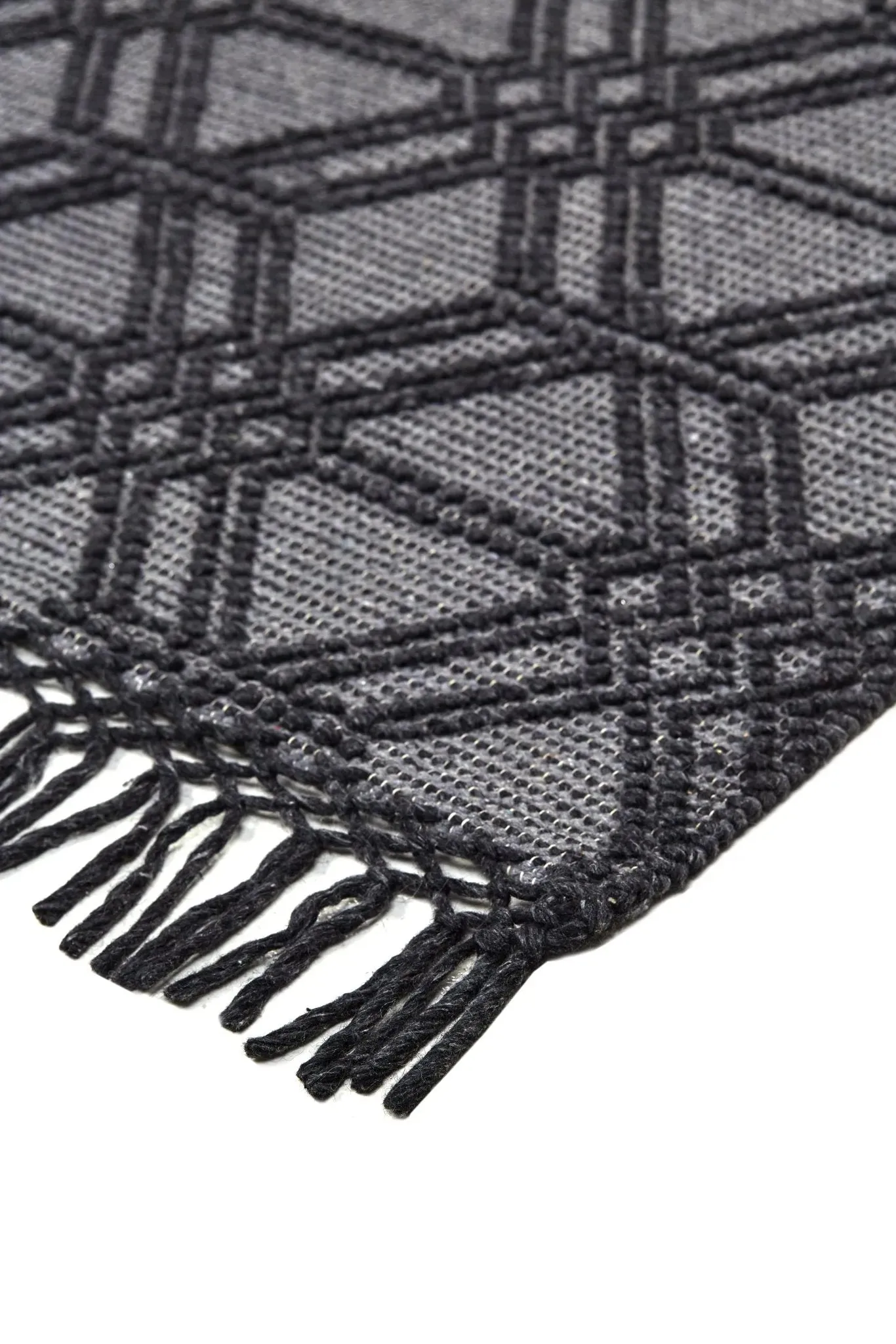 Phoenix 8820807F Gray/Black Rug