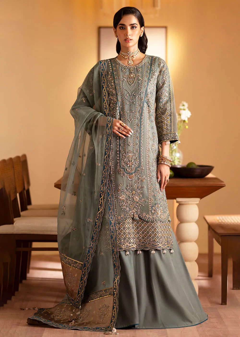 Romansiyyah Luxury Formals '24 by Emaan Adeel | ROHEEN
