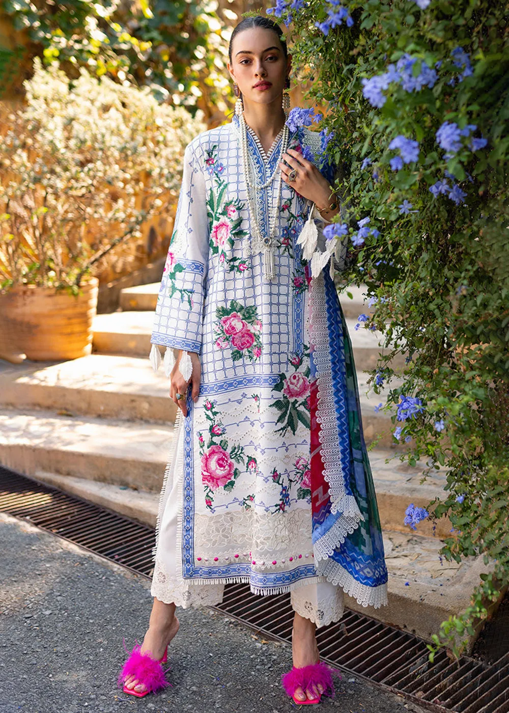 Te Amo Luxury Lawn '24 by Mushq | BELLA BELLEZA