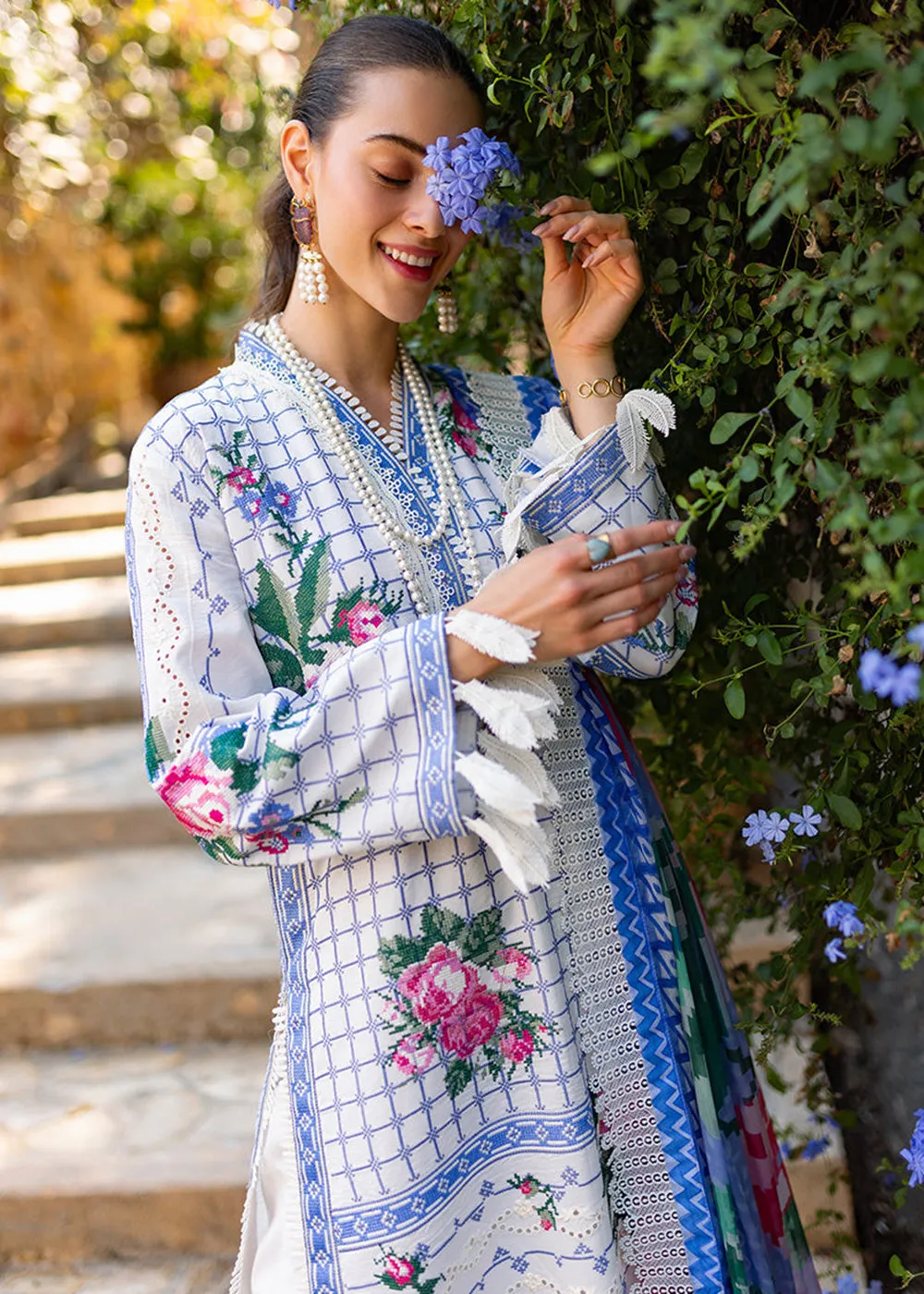 Te Amo Luxury Lawn '24 by Mushq | BELLA BELLEZA