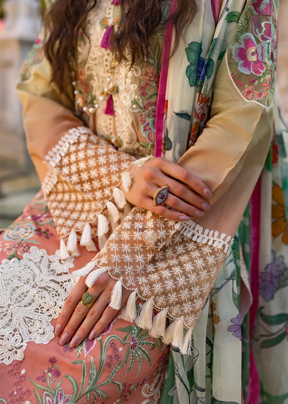 Te Amo Luxury Lawn '24 by Mushq | VENICE VERVE