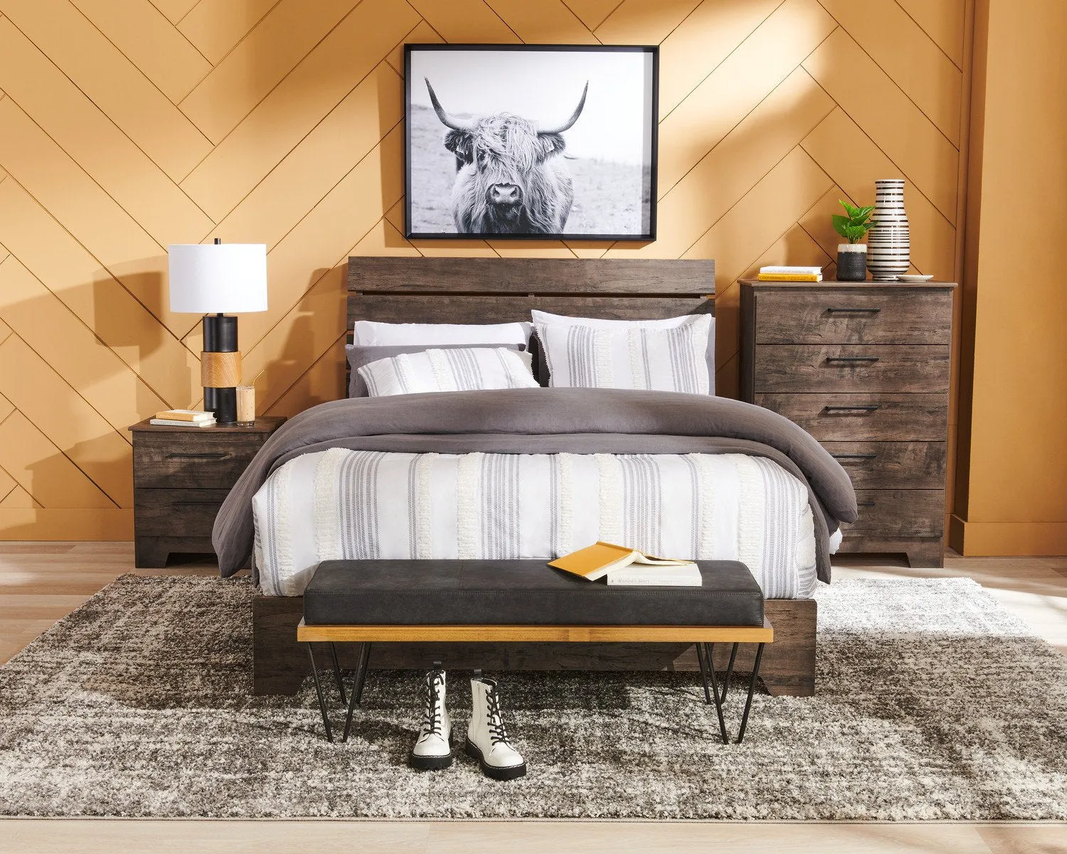 Vash Platform Queen Bed