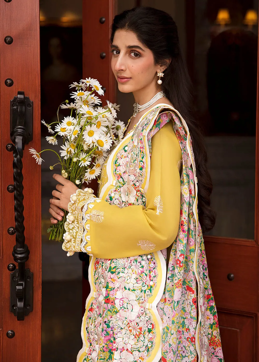 Yellow Luxury Lawn Suit | Zaha | Festive Lawn '23 | FERESHTEH - ZF23-01