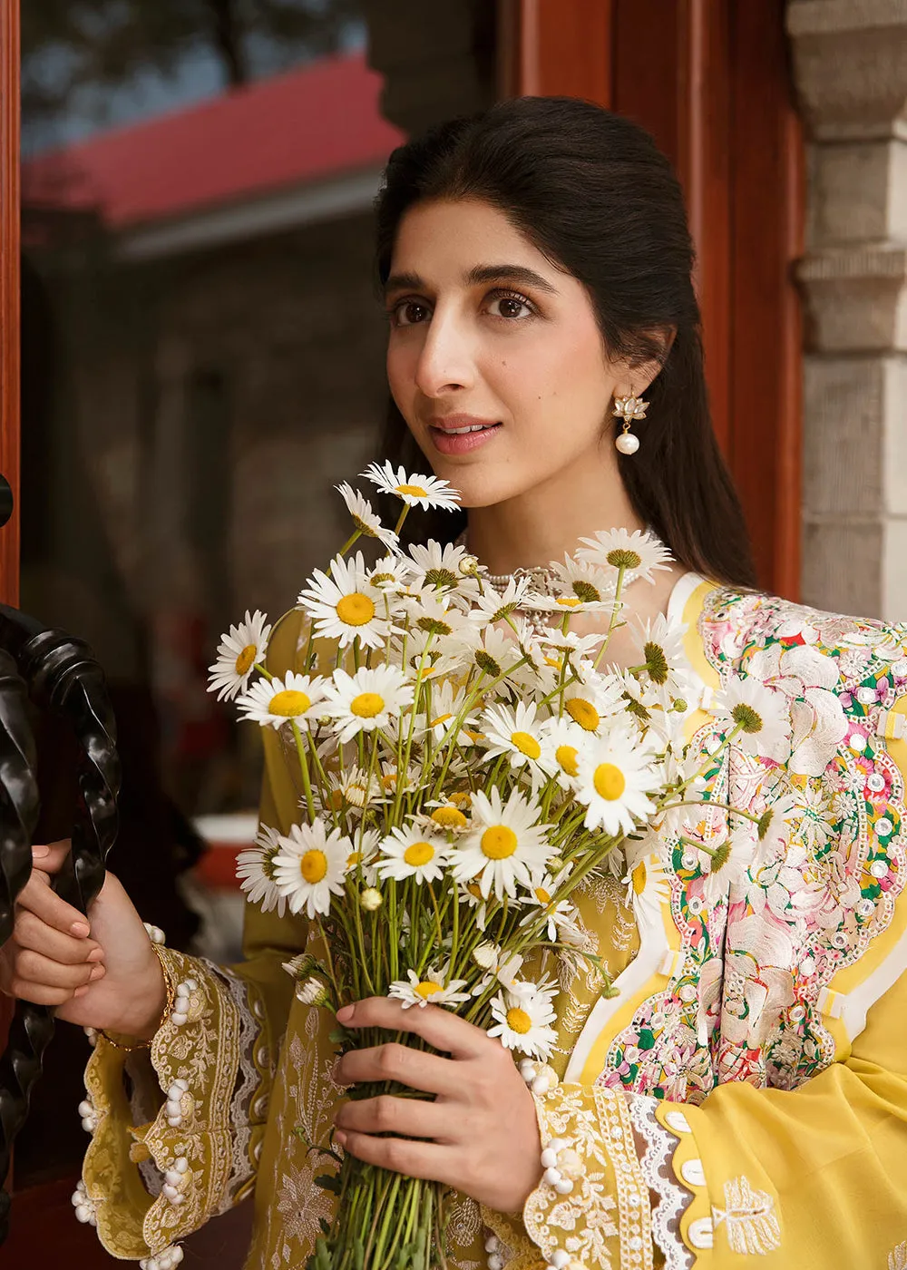 Yellow Luxury Lawn Suit | Zaha | Festive Lawn '23 | FERESHTEH - ZF23-01